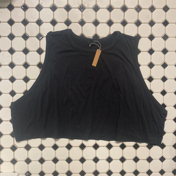 NWT SKIMS *black* crop tank size 4XL - Picture 2 of 7